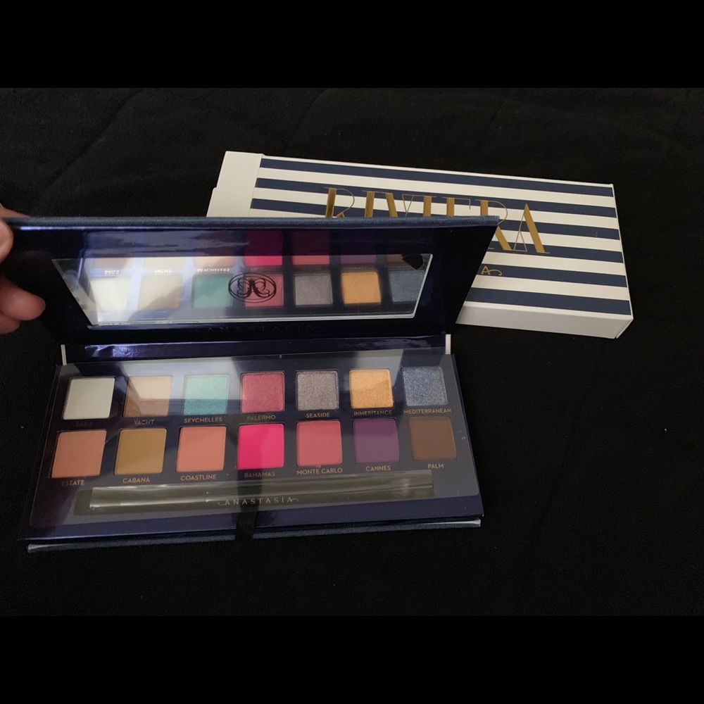 Riviera palette